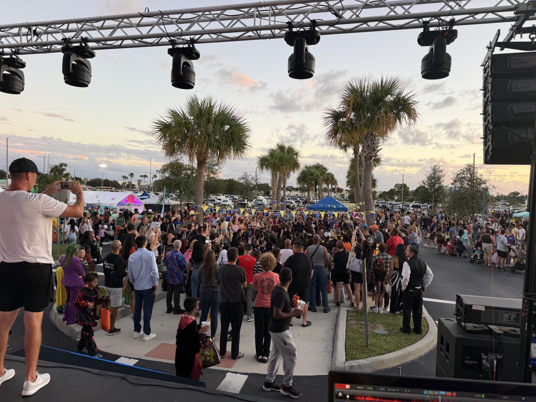 The crowd at LYNQ or Treat 2026